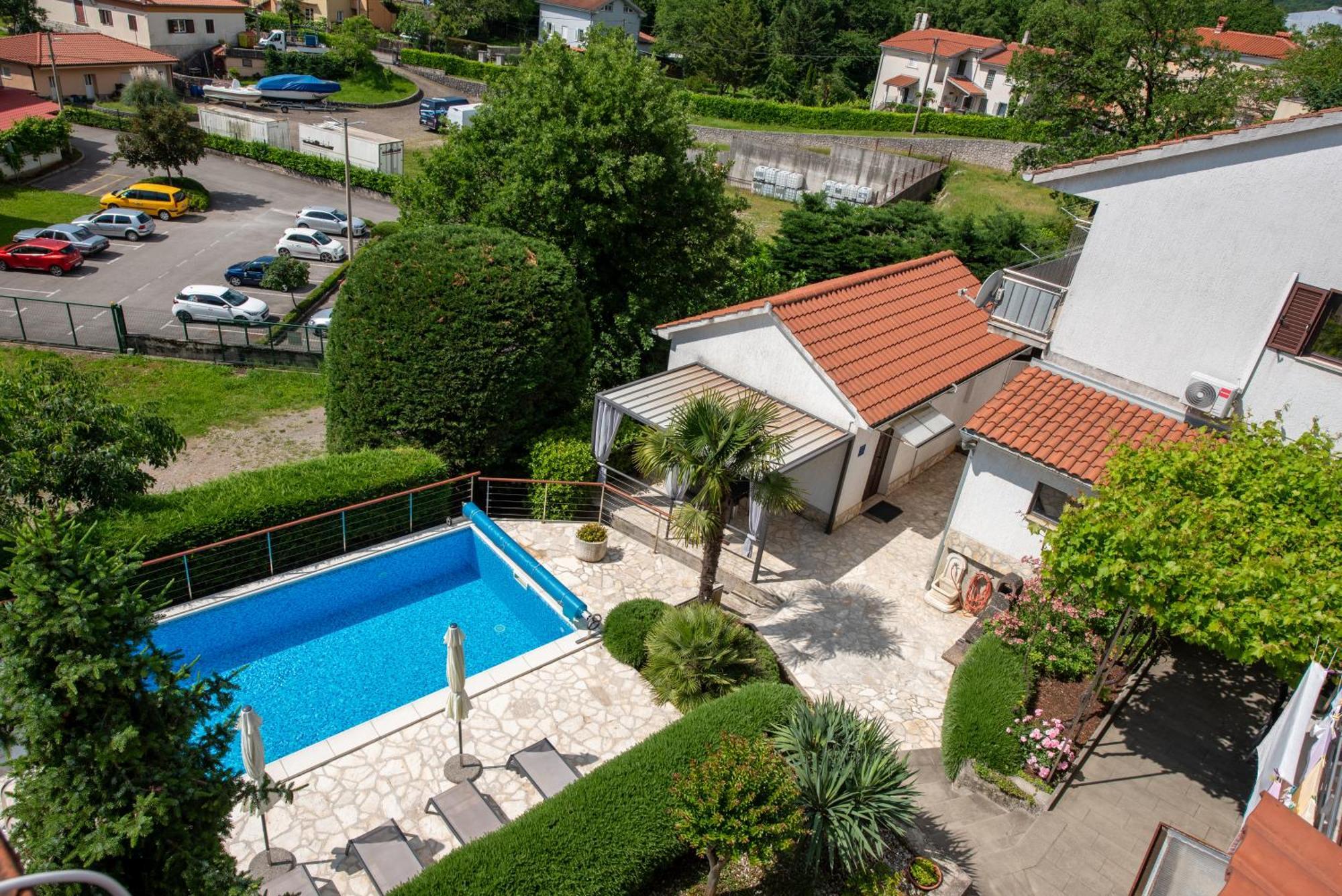 Apartments Dorijan With Pool 马图利 外观 照片