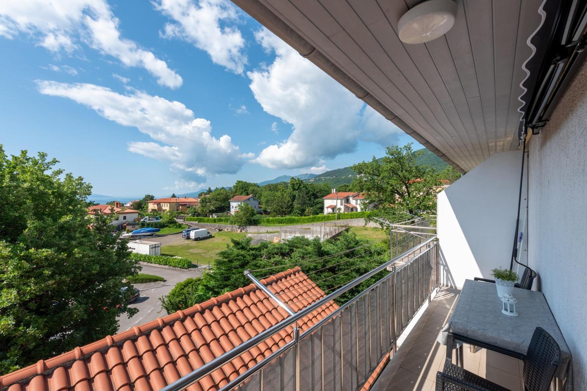 Apartments Dorijan With Pool 马图利 客房 照片