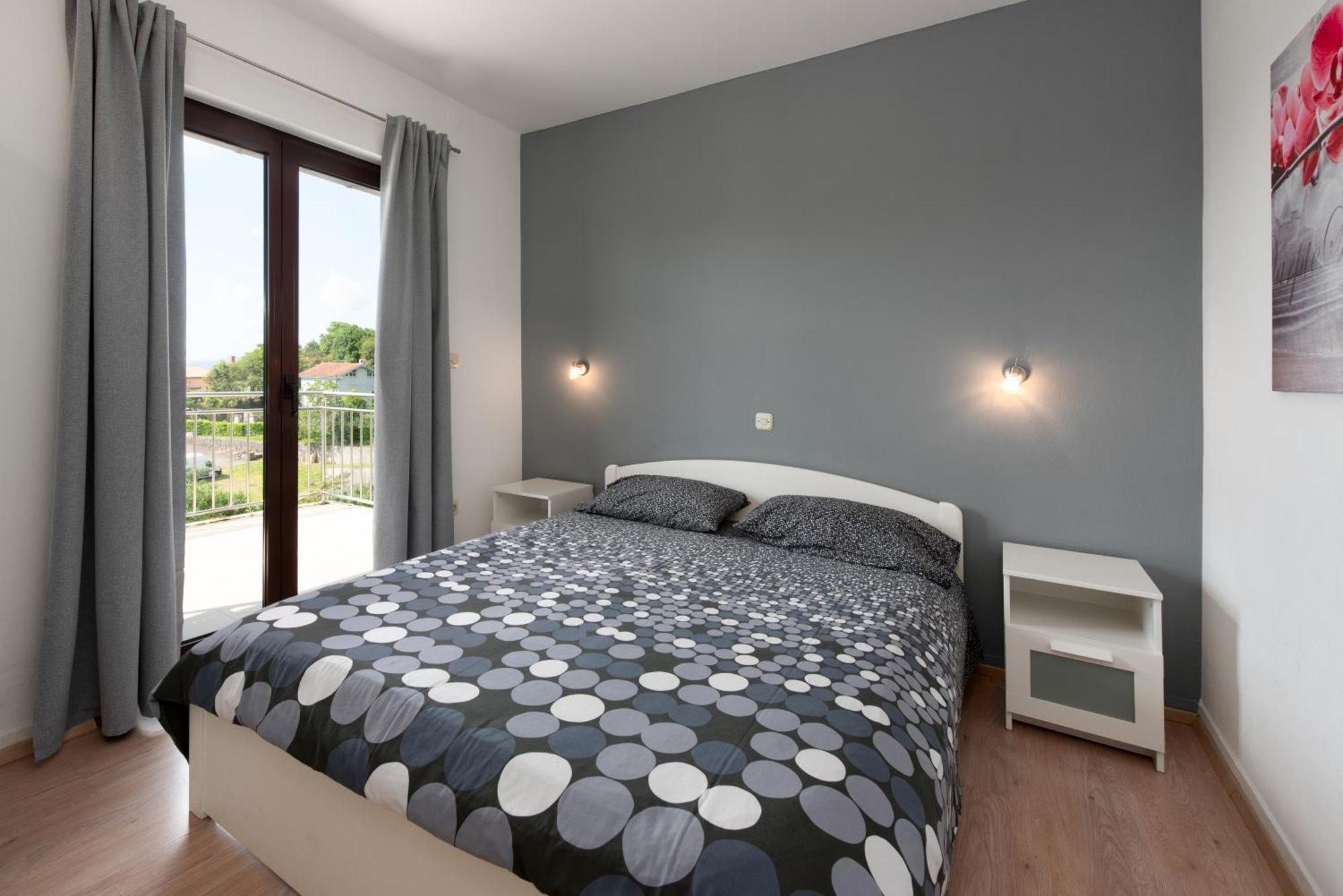 Apartments Dorijan With Pool 马图利 外观 照片